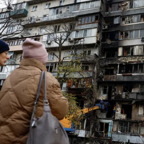 Bæði russar og ukrainar boða frá álopum í nátt