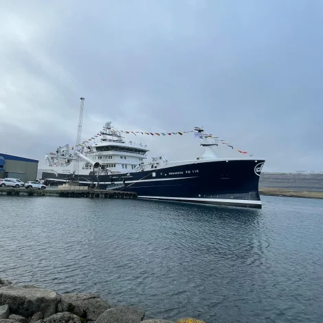 Høgaberg landar sild til Pelagos