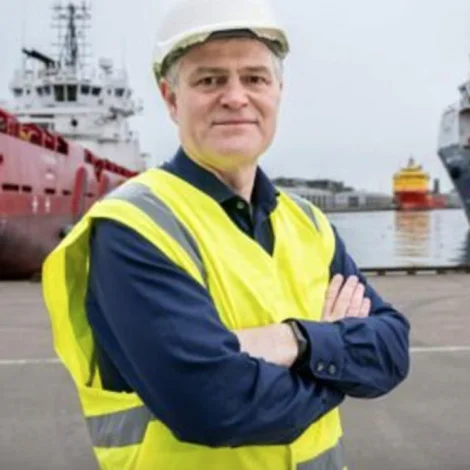 Bretska stjórnin umhugsar at broyta serskatt á oljufeløg