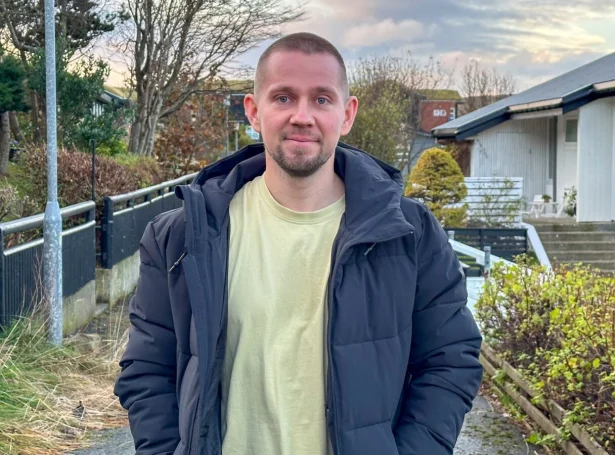 – Kenslan er góð, havandi í huga, at hetta er millum størstu – um ikki tann størsti – dysturin og dómarauppgávan á árinum, sigur Jákup Mohr við heimasíðan hjá FSF (Mynd: fsf.fo)