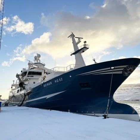 Beinur landar makrel á Tvøroyri