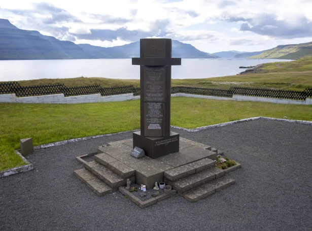 Minnisvarðin á Strondum