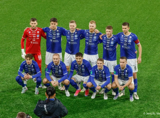 KÍ við sviðið soð, tí útliðið ikki megnaði at møta upp serlig tíðliga (Mynd: Sverri Egholm)