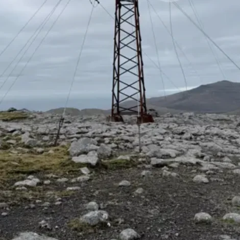 Feilur á endamastur á Eiðisskarði
