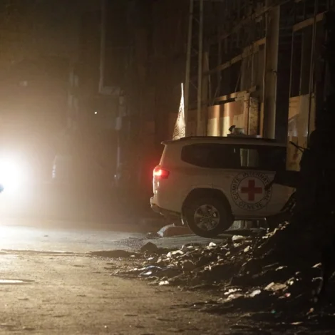 Líkið av ísraelskum hermanni handað í dag