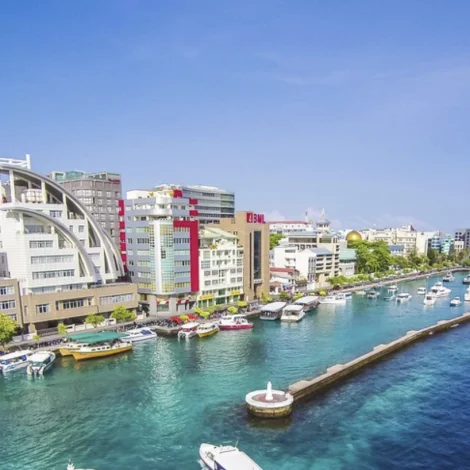 Ung sleppa ikki longur at keypa tubakk á Maldivunum