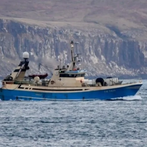 Jaspis og Ametyst landaðu á Kósini í gjár