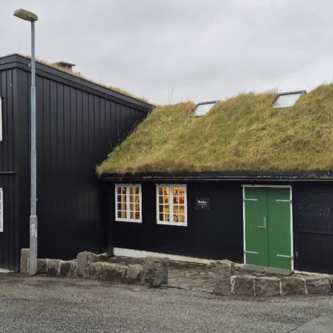 Finleif Mortensen í Smiðjuni í Lítluvík 7-11. november