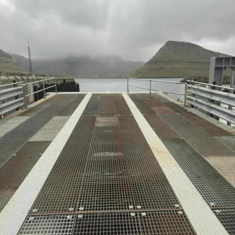 Rampan á Syðradali fingið nýggjan gelendara