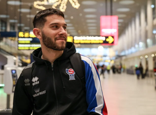 Géza Dávid Turi í Kastrup fyrrapartin (Mynd: Sverri Egholm)