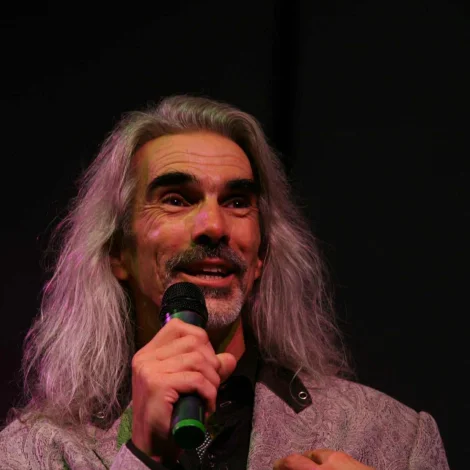 Lynda Randle og Guy Penrod koma til Føroya