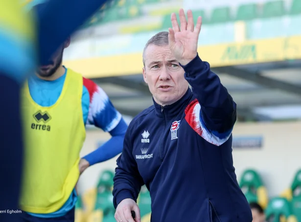 - Í ein ávisan mun fara vit at royna ymiskt, men vit skulu spæla hann 