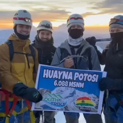 Føroyingar á toppinum á Huayna Potosí