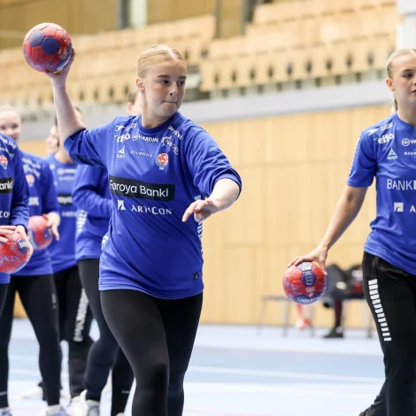 Nakað av ivamál hevur verið um Annu Elisabeth Halsdóttir Weyhe, sum hevur verið darvað av hælsinuni seinastu tíðina (Mynd: Sverri Egholm)