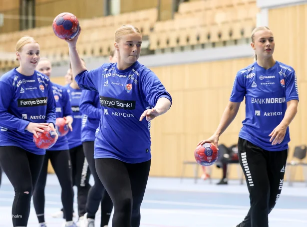 Nakað av ivamál hevur verið um Annu Elisabeth Halsdóttir Weyhe, sum hevur verið darvað av hælsinuni seinastu tíðina (Mynd: Sverri Egholm)