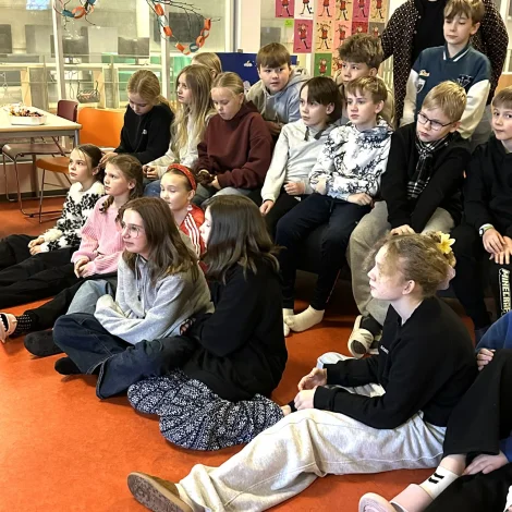 Jólakort frá føroyskum skúlabørnum