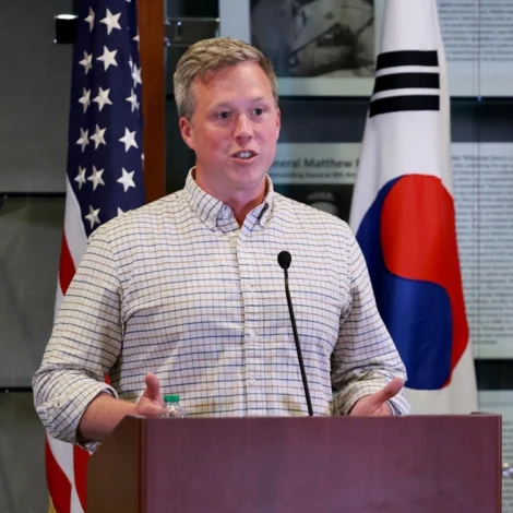 Umboð fyri USA, Russland og Ukraina hittast í Abu Dhabi