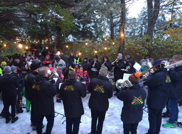 Ágóðin av jólahugnanum í Plantasjuni í Havn sunnuagin verður latin Skótaliði Sigmunds
Brestissonar, sum næsta ár fyllir 100 ár