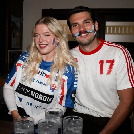 Myndir: Føroyingar hita upp til brak Thumbnail