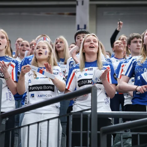 Væl færri áskoðarar í Dortmund