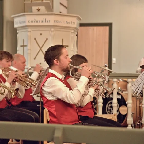 Jólakonsert í Glyvra kirkju mikukvøldið