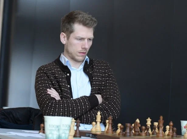 Stórmeistarin Helgi Dam Ziska var suverenur í FM-kappingini í kviktalvi í dag