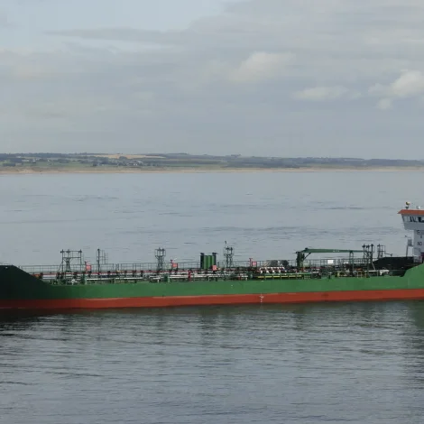 Trý nýggj tangaskip skrásett í FAS