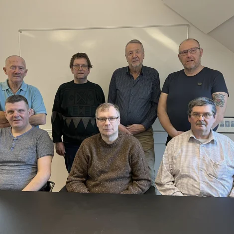 Seks nevndarlimir skulu veljast