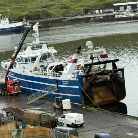 Vesturvarði landar í Miðvági