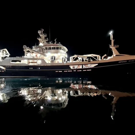 Gøtunes skal landa á Tvøroyri í kvøld