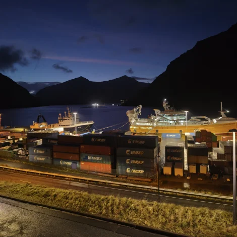 Týðandi framstig ímóti óljóði frá skipum