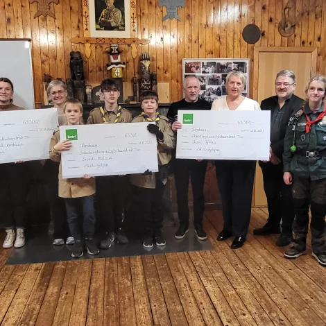 Skótarnir savnaðu 211.000 krónur inn