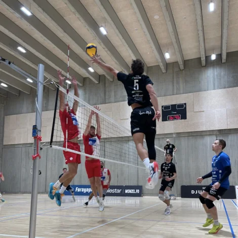 Eftir dygga mótstøðu frá ÍF vann Mjølnir kortini greitt at enda