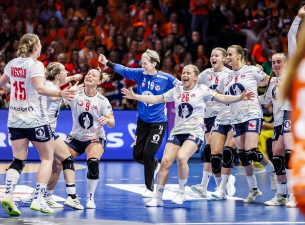 Nora Mørk, Katrine Lunde, Henny Reistad og hinar á norska liðnum hava verið suverenar (Mynd: EPA)