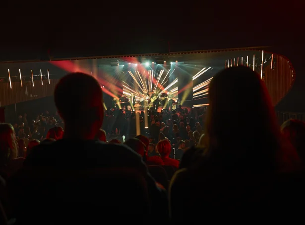 (mynd: Gwenael Akira Helmsdal Carré)