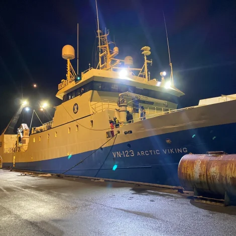 Arctic Viking siglir heim úr Barentshavinum