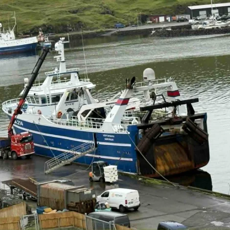 Vesturvarði landar í Miðvági