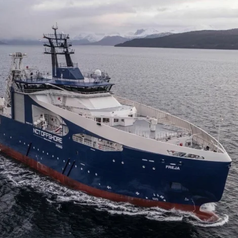 Jóla og nýggjárs heilsan frá føroyingunum á Freju