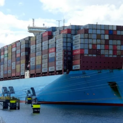 Jólaheilsan frá Mumbai Mærsk