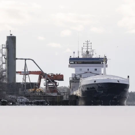 Skip sleit samskiftiskaðal í Finsku víkini - tveir av manningini handtiknir