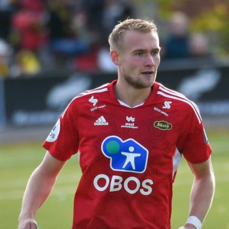 Per Magnus Steiring hevur spælt við Skeid síðani á sumri 2022. Nú skiftir hann til føroyskan fótbólt (Mynd: Havnar Bóltfelag/Skeid)