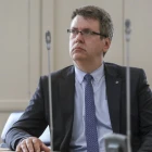 Hækkaði pensjónsaldurin dekkar ikki lækkaðu ríkisveitingina