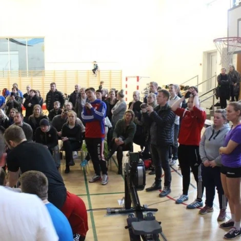 13 ungir rógvarar klárir at umboða Føroyar til DM í inniróðri