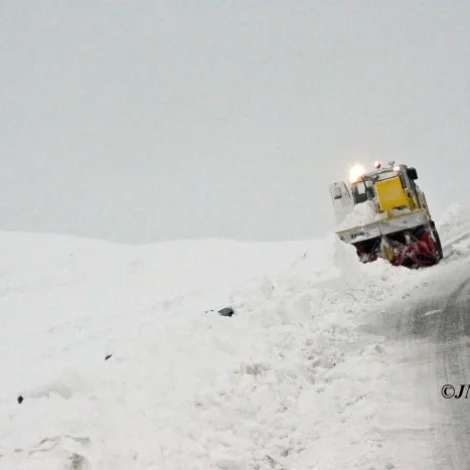 Hált og ring koyrilíkindir eru um alt landið