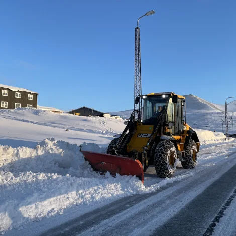 Vága kommuna: Hjálpi kavaruddarunum