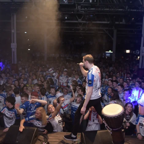 RSP, SWANGAH og DJ Petur Háberg fara at hita føroysku áskoðararnar upp