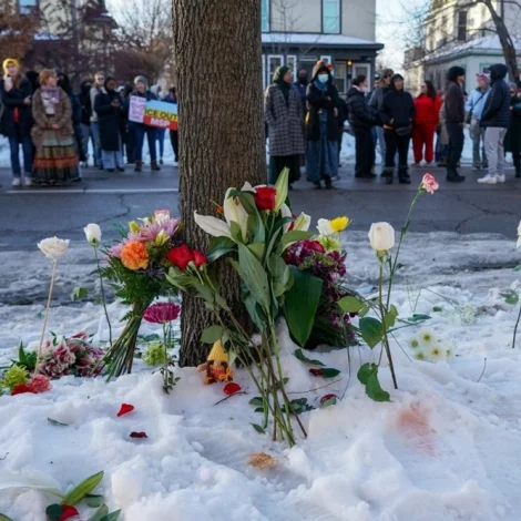 Øsing í Minneapolis eftir at ICE drap kvinnu í bili