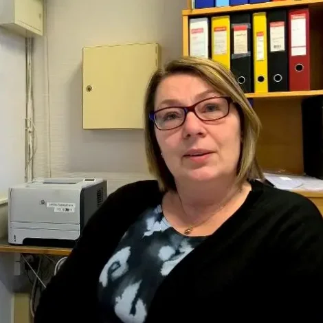 - Næmingar tíma væl at hava týskt