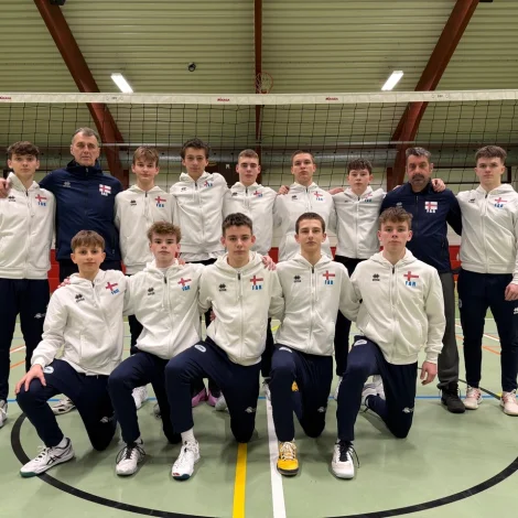 Rajko Petrovic og hjálparvenjarin Milorad Ristovic hava tikið 12 spælarar út til EM-undankappingina