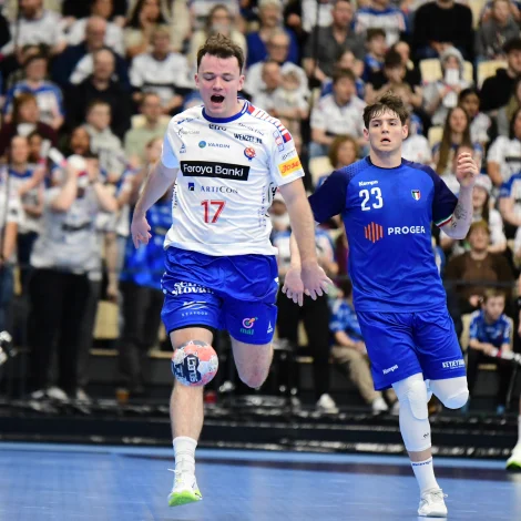 Myndir: Tepurt tap fyri Italia